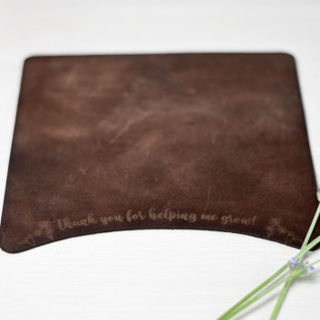 Χειροποίητο Δερμάτινο mouse pad με αφιέρωση δώρο για δασκάλα-δάσκαλο