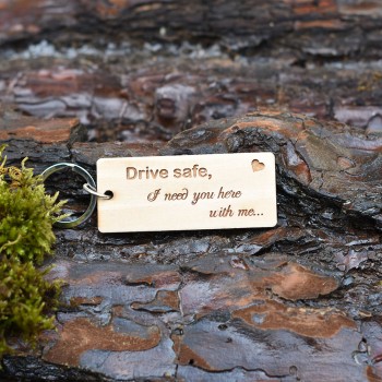 Χειροποίητο Ξύλινο μπρελόκ Drive Safe